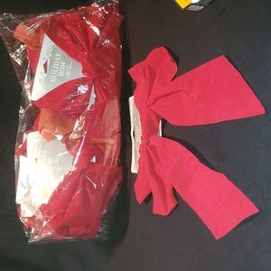 Holiday Velvet Bows